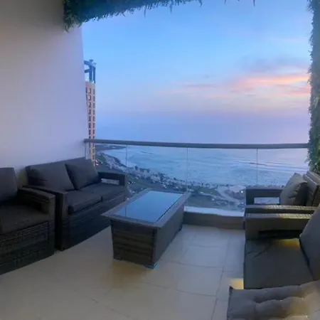 شقة في برج داماك بإطلالة بحرية ساحرة Jeddah Exterior photo
